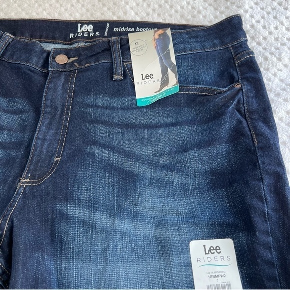 NWT. LEE RIDERS Woman’s Boot cut Jean’s - Picture 5 of 11